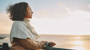 ساعتان من الصمت يوميًا.. عادة بسيطة بفوائد كبيرة لصحة الدماغ والجسم