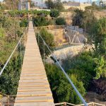 الجسر المعلق في بلجرشي.. تجربة سياحية تجمع بين الطبيعة والمغامرة