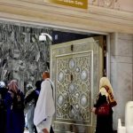 باب السلام.. أحد أبرز مداخل المسجد الحرام وواجهة تاريخية لاستقبال ضيوف الرحمن