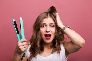 كيف تحمين شعرك من أضرار الحرارة؟ 15 نصيحة للحفاظ على خصلات قوية ولامعة