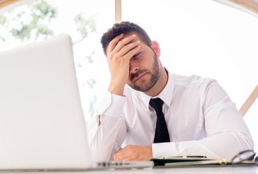 شفرة الاستقرار المؤسسي.. أبعاد التقدير الوظيفي ومخاطر التجاهل في بيئة العمل