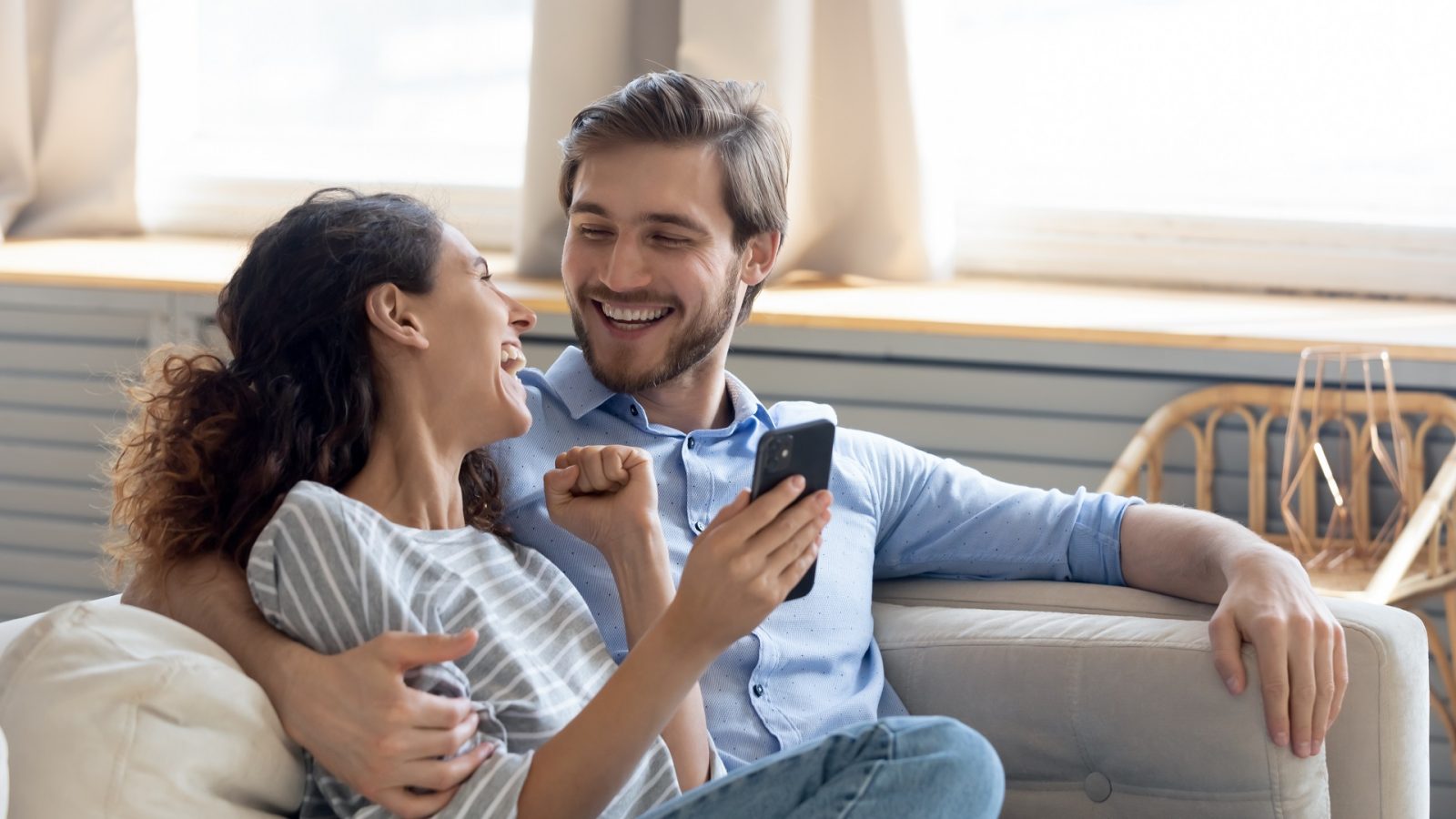 لغات الحب الخمس.. السر وراء علاقة أكثر دفئًا واستقرارًا