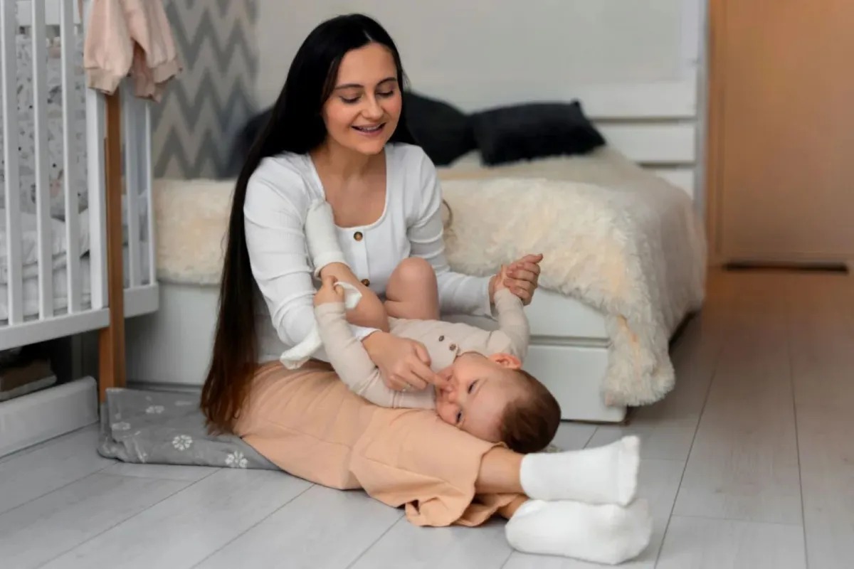 فخ الأمومة الأولى.. كيف تتجنبين الأخطاء التربوية الشائعة مع طفلك الأول؟