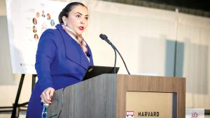 نبيلة التونسي.. مسيرة هندسية وقيادية تمتد لأكثر من أربعة عقود