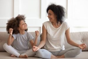 من الغضب إلى الهدوء.. كيف تنمين الذكاء العاطفي لدى طفلك؟