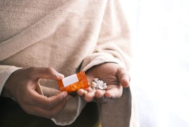 رحلة التعافي من الفصام.. بين فاعلية الأدوية وتحديات الأعراض الجانبية
