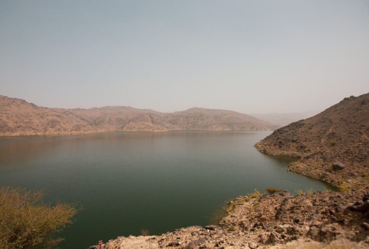 وادي بيشة.. مجرى مائي موسمي يتحول إلى وجهة طبيعية في عسير