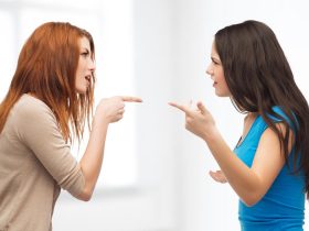 كيف تحمي نفسكِ من استغلال الآخرين ؟ نصائح علمية