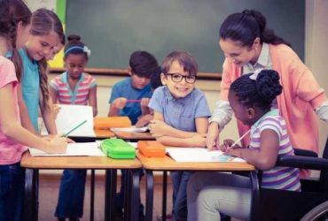 فاتورة العودة إلى المدارس.. كيف تدير الأسرة العربية كلفة التعليم الشاملة؟