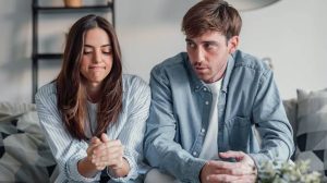 8 عادات تدمر العلاقة الزوجية ببطء.. هل تفعلين إحداها دون أن تدركي؟