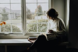 صفاء الذهن في عالم مزدحم.. 6 خطوات لاستعادة السلام النفسي