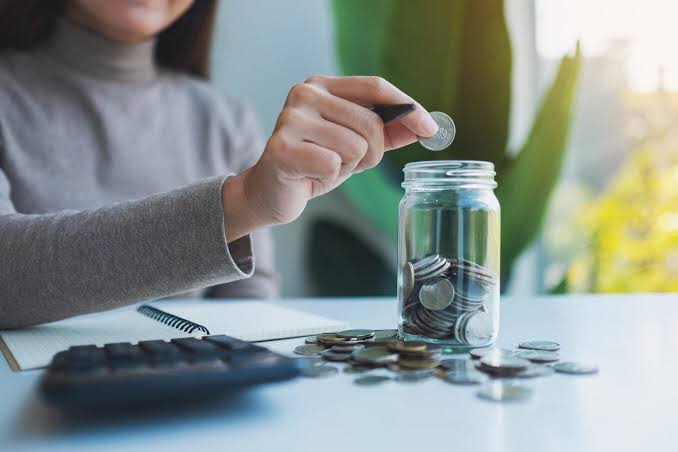 صندوق الطوارئ.. خط الدفاع المالي الأول للأسرة في مواجهة الأزمات المفاجئة