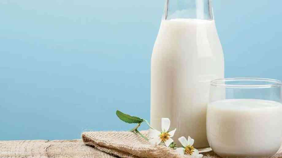 4 خرافات عن الحليب .. مفيد للأطفال فقط