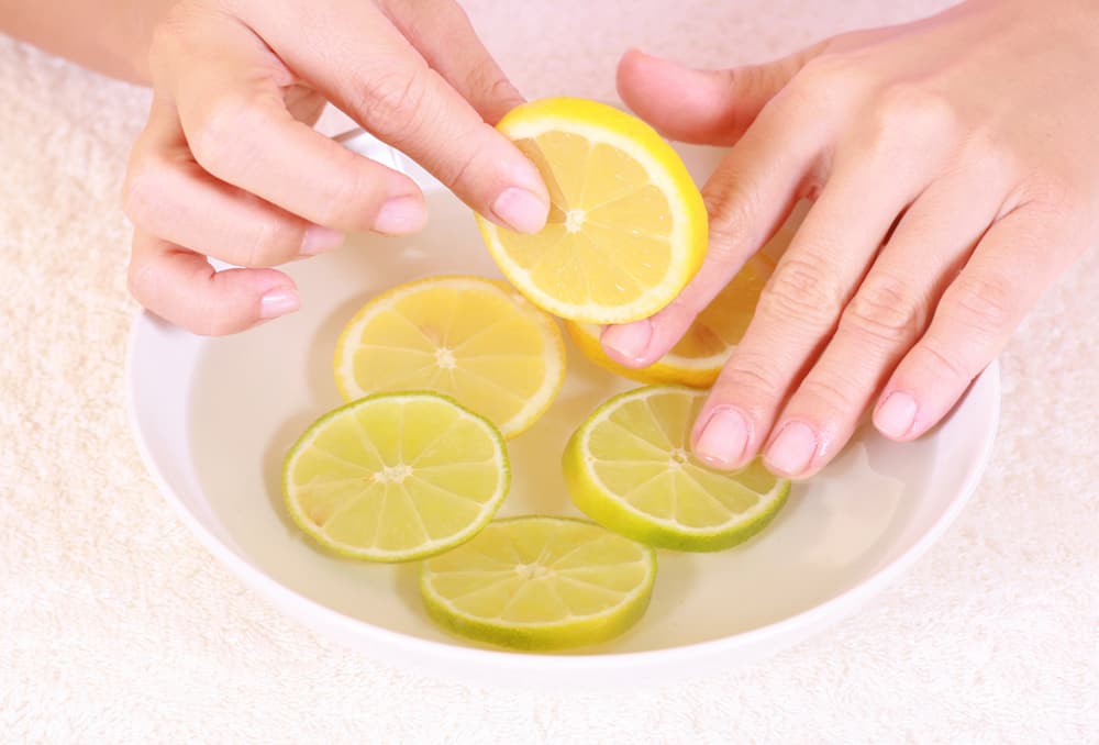 وصفة الليمون لتقوية وتطويل الأظافر بشكل جذاب
