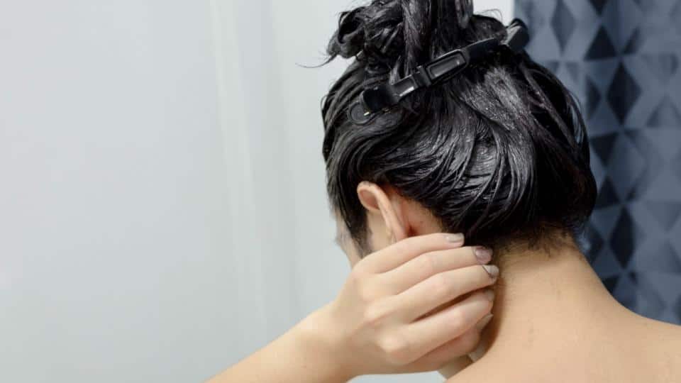 وصفات طبيعية لإزالة صبغة الشعر في المنزل