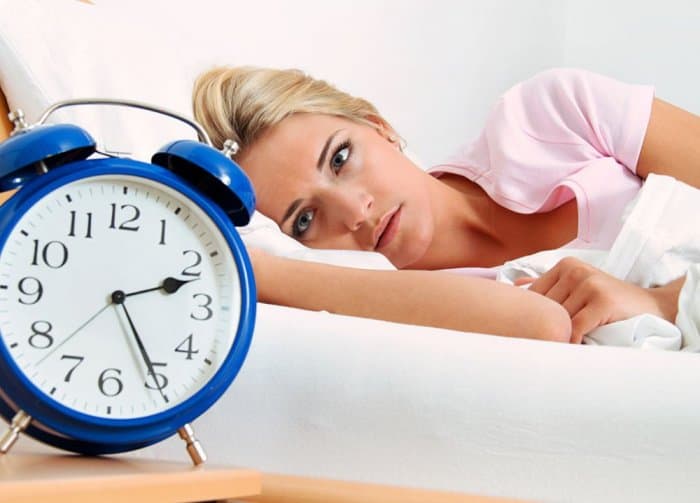 الطرق الطبيعية لعلاج اضطرابات النوم