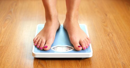 هل متلازمة تكيس المبايض تسبب زيادة الوزن؟