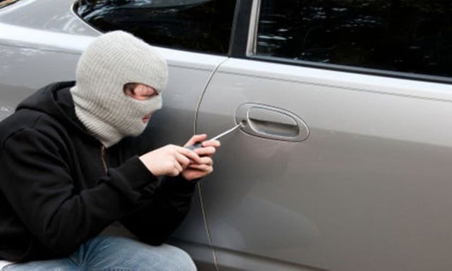 6 طرق تساعد على سرقة السيارة تجنبها