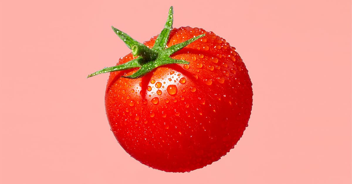 فوائد ماسكات الطماطم للبشرة