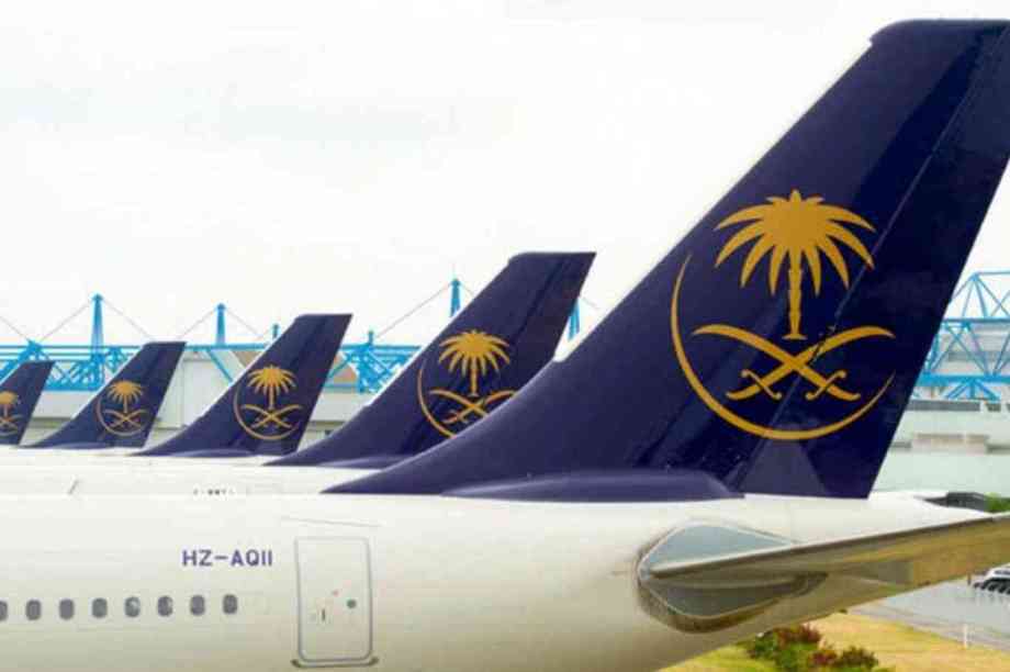 كيف تعقم الخطوط السعودية طائراتها؟