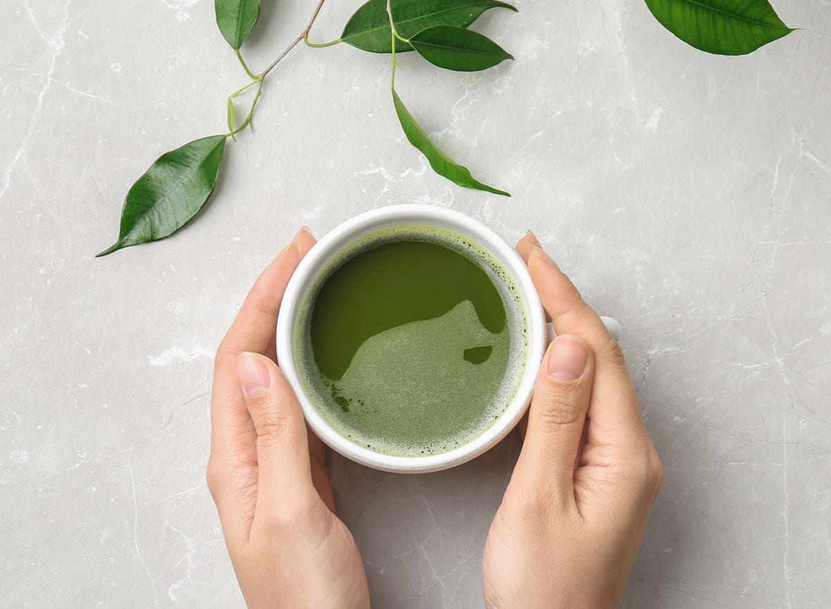 فوائد الشاي الأخضر للشعر