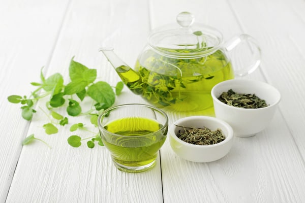 هل الشاي الأخضر يساعد في علاج الشيخوخة ؟