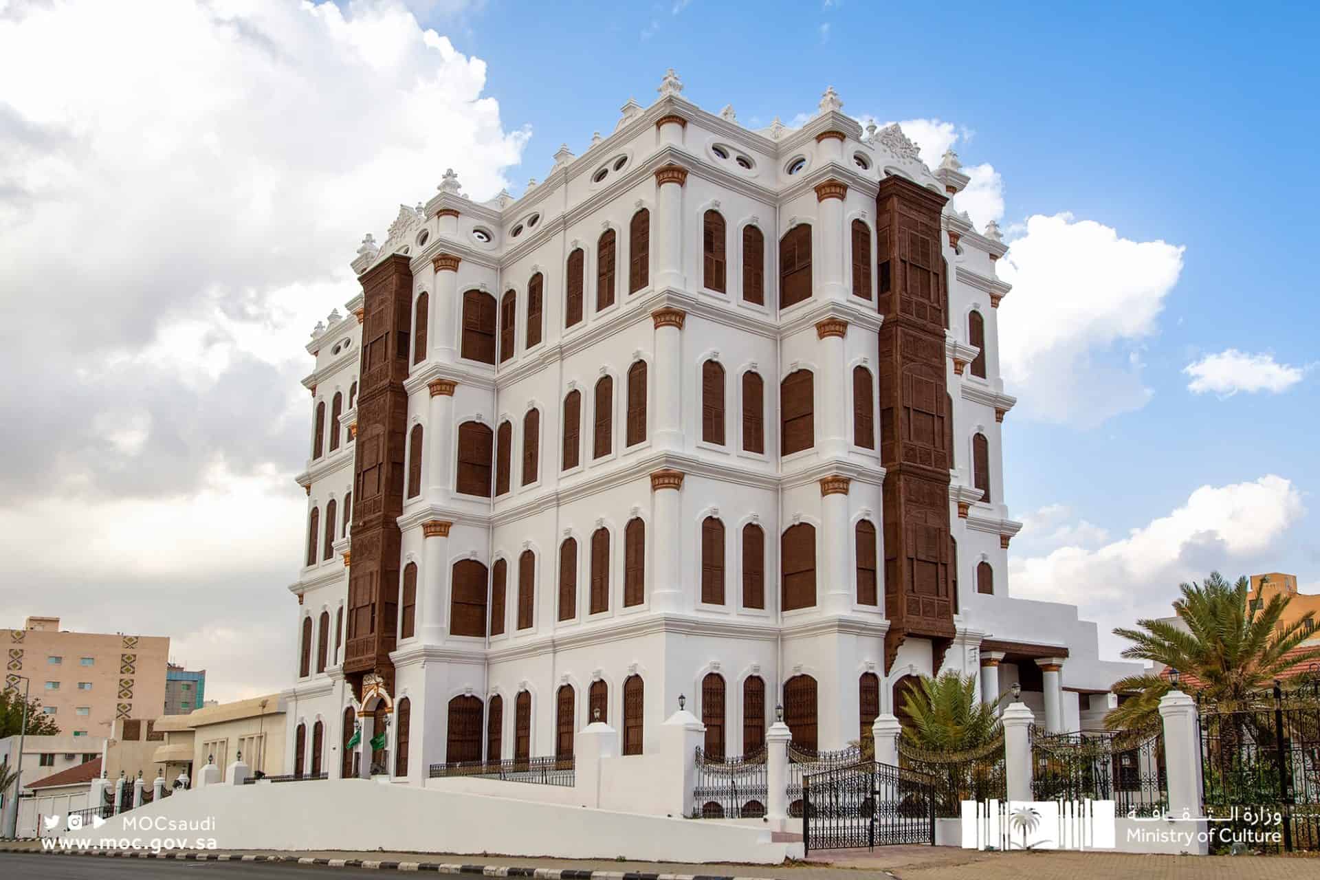 قصر شبرا التراثي بالطائف.. وجهة سياحية تجمع بين الأسلوب الإسلامي والروماني