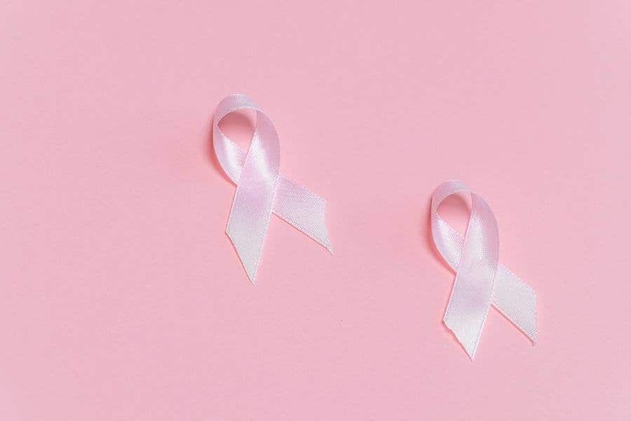 مراحل نمو سرطان الثدي في أكتوبر الوردي 2022
