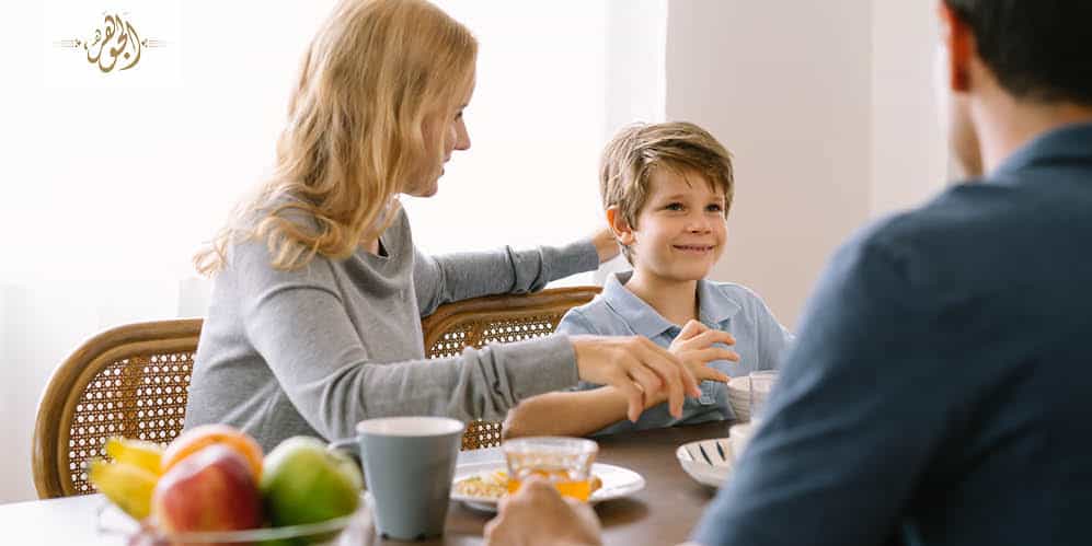 عادات الأكل الصحية.. 7 نصائح مفيدة للتحدث مع أبنائك حول الطعام