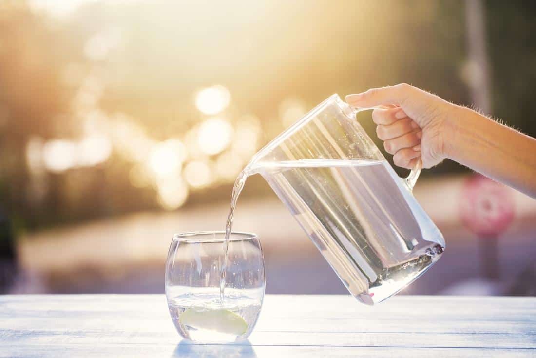 كمية الماء التي يجب شربها في رمضان