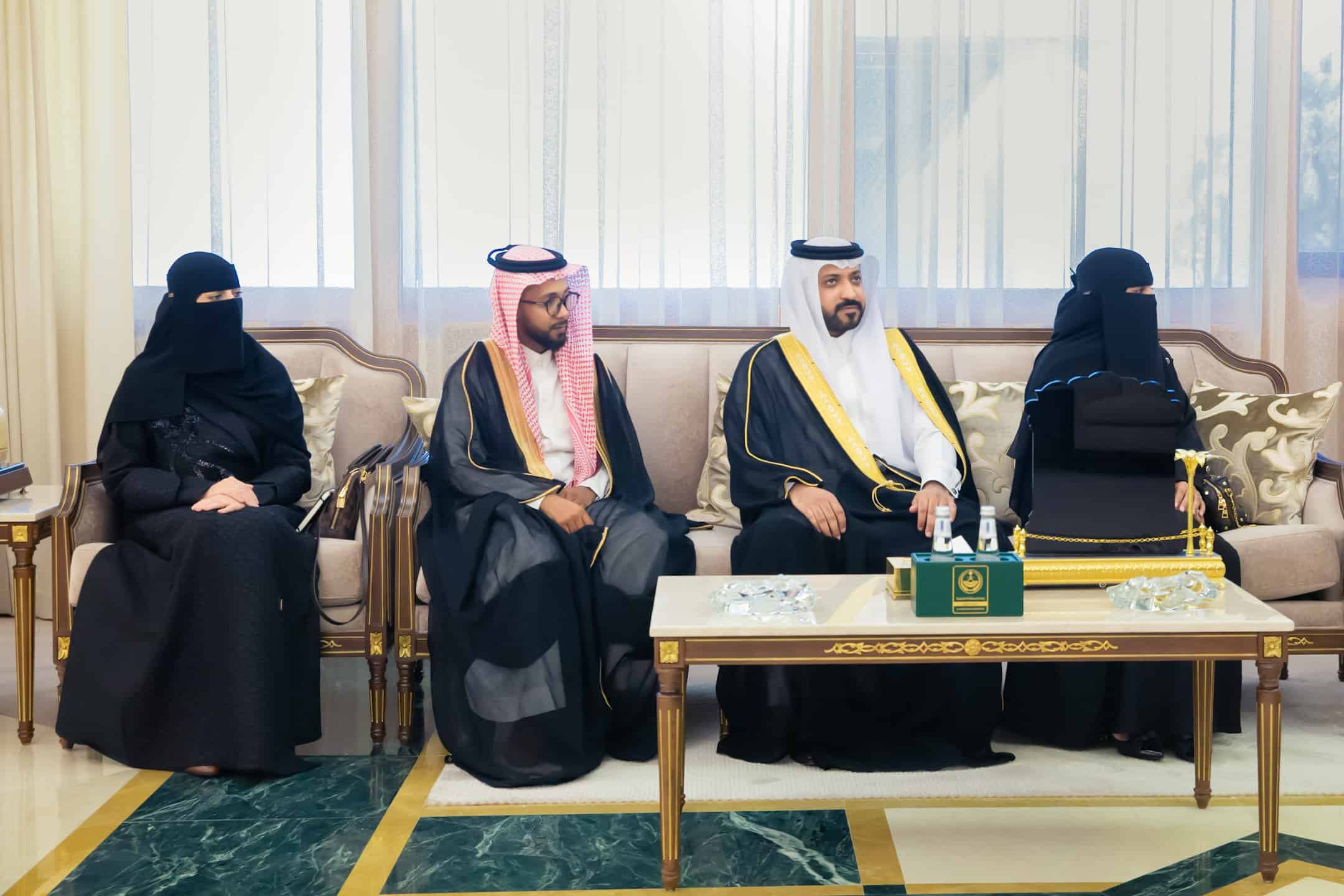 أمير الشرقية يستقبل رئيس الجمعية السعودية للعلاج الطبيعي