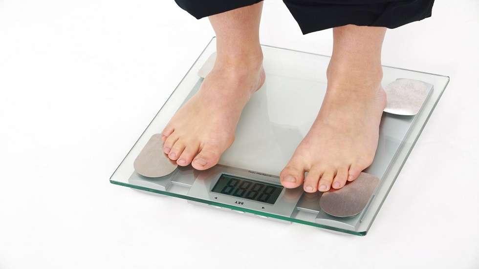 لماذا تبدأ السمنة بعد سن الأربعين بالتسارع؟.. ونصائح للتخلص من الوزن الزائد