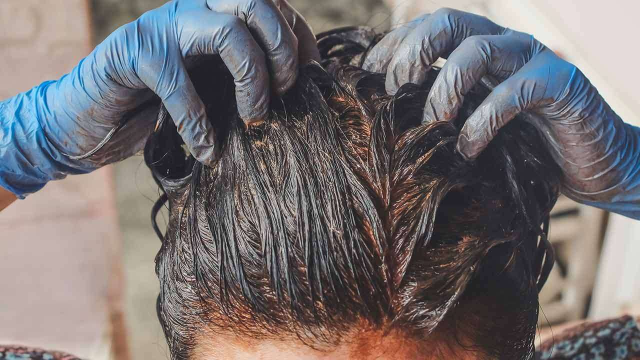 وصفات طبيعية لترطيب الشعر