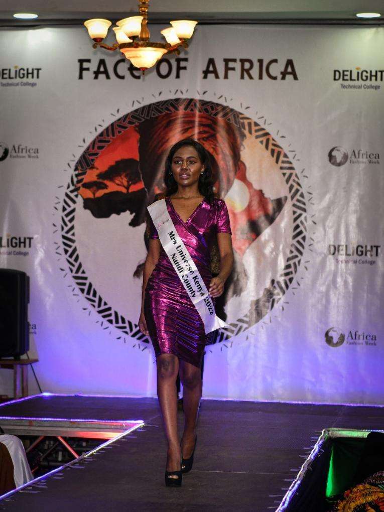 عرض أزياء وجه أفريقيا 2024 في نيروبي